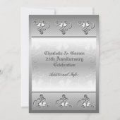 Zilveren uitnodiging 25 jaar getrouwd met monogram (Voorkant)