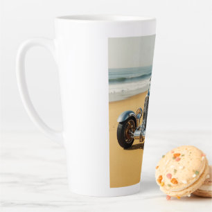 Zilveren vintage auto op het strand latte mok