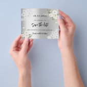Zilveren witte bloemen verjaardag Save the Date Flyer (Hand)