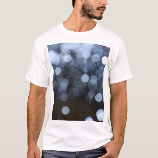 Zilveren, witte bokeh nacht achtergrond. t-shirt (Voorkant)