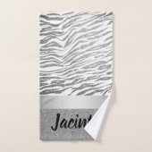 Zilveren Zebra Print Glitter gepersonaliseerd Bad Handdoek (Handdoek)