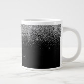 Zilveren Zwarte Glitter Moderne Monogram Naam Grote Koffiekop (Rechts)