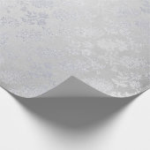Zilvergrijs Bloemen Gevoelig Metallic Monochromati Cadeaupapier (Hoek)