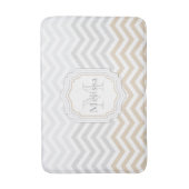 Zilvergrijs Goud Monogram Chevron Badmat (Voorkant Verticaal)