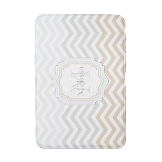 Zilvergrijs Goud Monogram Chevron Badmat (Voorkant Verticaal)