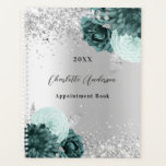 Zilvergroene bloemen elegant glamoureus 2026 planner<br><div class="desc">Faux zilveren achtergrond versierd met groene bloemen, bloemen en faux zilveren glitter, sparkles. Personaliseren en een jaar, naam en titel/tekst</div>