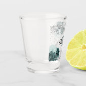 Zilvergroene bloemen elegante monogram naam shot glas (Links)