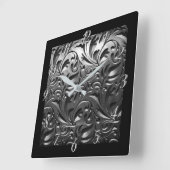 Zilvermetaal gegraveerd ziet er abstract grijs sta vierkante klok (Hoek)