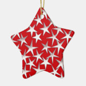 Zilversterren op donkerrood keramisch ornament (Links)