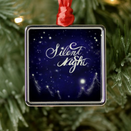 Zilzame nacht, heilige nacht - sneeuwscène met lui metalen ornament (Boom)