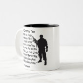 Zing je doodslied en sterf als een held # tweekleurige koffiemok (Voorkant links)