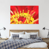 Zinnia Flower Heart Canvas Afdruk (Insitu (Slaapkamer))