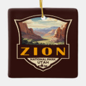 Zion National Park Illustratie Retro Badge Keramisch Ornament (Voorkant)
