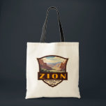 Zion National Park Illustratie Retro Badge Tote Bag<br><div class="desc">Zion vectorkunstwerk ontwerp. Het park is een zuidwest Utah-natuur die zich onderscheidt door de steile rode kliffen van Zion Canyon.</div>