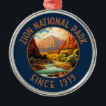 Zion National Park Retro Noodcirkel Metalen Ornament<br><div class="desc">Zion vectorkunstwerk ontwerp. Het park is een zuidwest Utah-natuur die zich onderscheidt door de steile rode kliffen van Zion Canyon.</div>