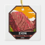 Zion National Park Utah  Keramisch Ornament<br><div class="desc">Zion vectorkunstwerk ontwerp. Het park is een zuidwest Utah-natuur die zich onderscheidt door de steile rode kliffen van Zion Canyon.</div>