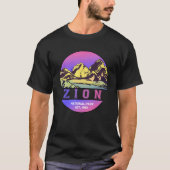 Zion National Park WPA Poster Style Graphic Utah T-shirt (Voorkant)