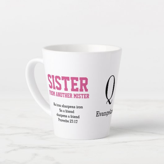 ZISTER VAN EEN ANDER MISTER Monogram Latte Mok (Linkerhoek)