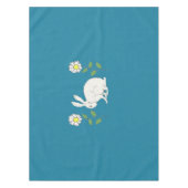 Zittend wit konijn Tussen madeliefjes op donkerbla Tafelkleed (Voorkant)