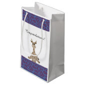 Zittende Giraffe Klein Cadeauzakje (Achterkant Gekanteld)