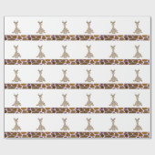 Zittende giraffe met giraffe vachtprint cadeaupapier (Vlak)