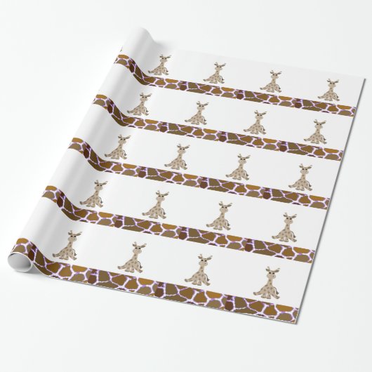 Zittende giraffe met giraffe vachtprint cadeaupapier (Uitgerold)