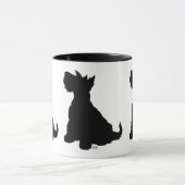 Zittende Scottie-hond Mok (Midden)
