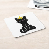 Zitterende zwarte kat met gouden kroon kartonnen onderzetters (Schuin)