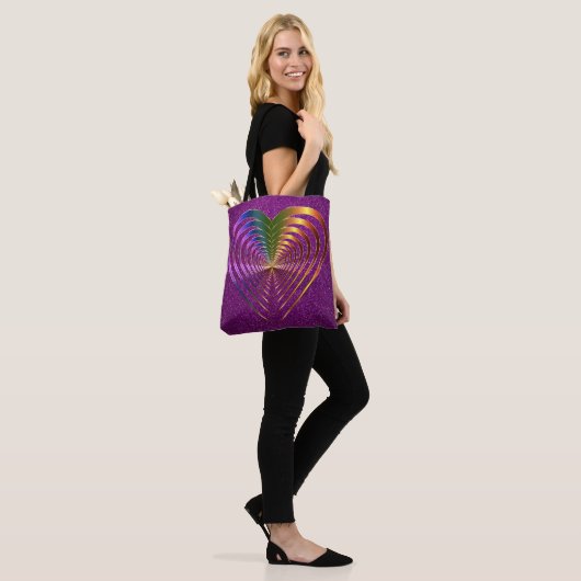 Zittig hart in een Paarse hartspits Tote Bag (Op model)