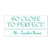 "ZO DICHT BIJ VOLMAAKT!" Instructor Stempel (Design)