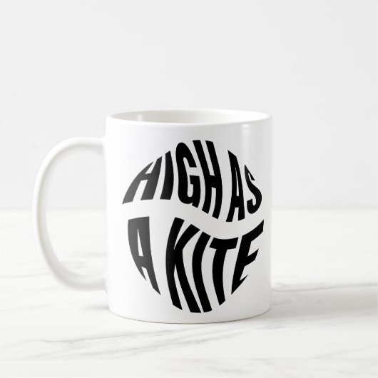 Zo hoog als een vlieger Zwarte typografie Koffiemok (Links)