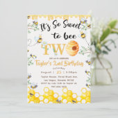 Zo lief om twee verjaardagsuitnodiging te zijn kaart (Staand voorkant)