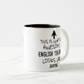 Zo ziet een geweldige Engelse leraar eruit Tweekleurige Koffiemok (Voorkant rechts)