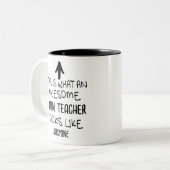 Zo ziet een geweldige Latijnse leraar eruit Tweekleurige Koffiemok (Voorkant links)