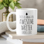Zo ziet een Geweldige schrijver eruit Koffiemok<br><div class="desc">De "This is What an Geweldige Writer Looks Like Personalized Mug" is een stijlvolle en unieke mok ontworpen voor schrijvers die trots zijn op hun ambacht. Met een strak design en een gepersonaliseerde touch, dient deze mok als een functioneel vat voor uw favoriete drankjes en een statement piece dat uw...</div>