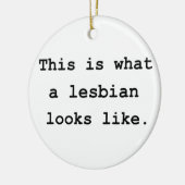 Zo ziet een lesbische eruit. keramisch ornament (Links)