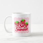 Zo zoete aardbeien Cute Berry Cartoon Koffiemok (Links)