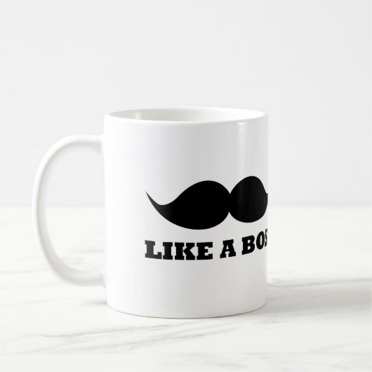 ZOALS EEN BOSS, EEN SCHERM KOFFIEMOK (Links)