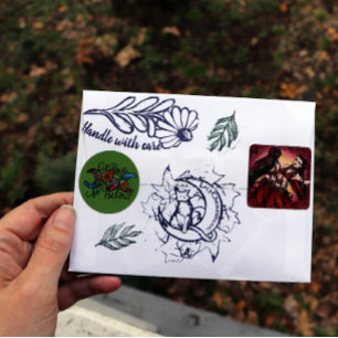 Zoals hierboven, dus onder Triple Moon Ronde Sticker