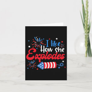 Zoals hoe ze vuurwerk ontploft grappig koppel 4th  kaart