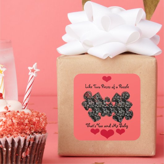 Zoals twee stukken van een puzzel vierkante sticker (Feest)