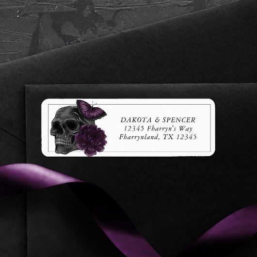 Zodiac Magic | Donker Paarse Plum Gothic Skull Roz Etiket