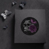 Zodiac Magic | Donker Paarse Plum Gothic Skull Roz Ronde Sticker