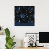 Zodiac Magic | Donkermarineblauw gotische schedel  Poster (Thuiskantoor)