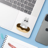 Zoe Kat Sticker; Kitten Vast in Donut Sticker (Laptop met iPhone)