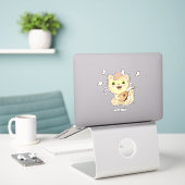 Zoe Muziektabby Gemberkaramelkat Sticker (Laptop op bureau)