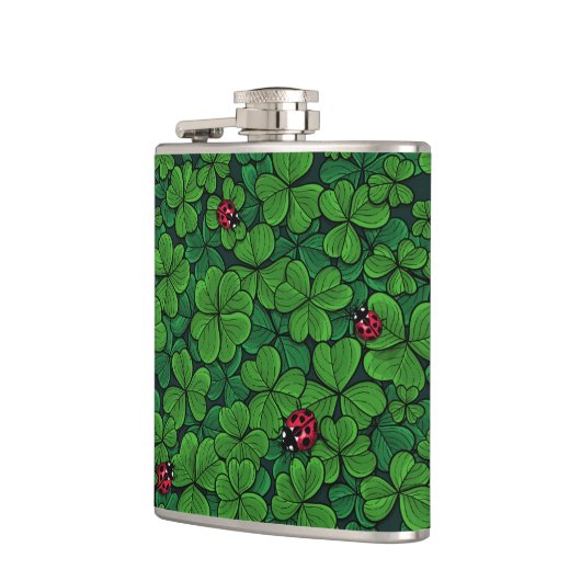 Zoek de gelukkige klaver heupfles (Links)