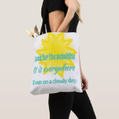 Zoek de Sunshine Canvas tas (Dichtbij)