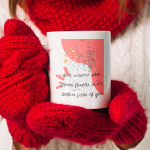 zoek iemand die bloemen in je liefdescitaat groent koffiemok