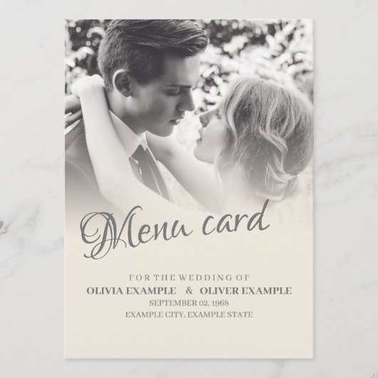 Zoenend bruidspaar in monochroom menu (Voorkant)